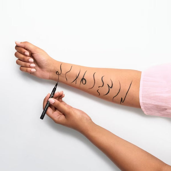 essence tiny tip liner waterproof