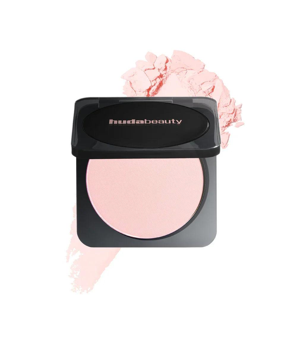 Huda Beauty  Pressed Powder Pound Cake