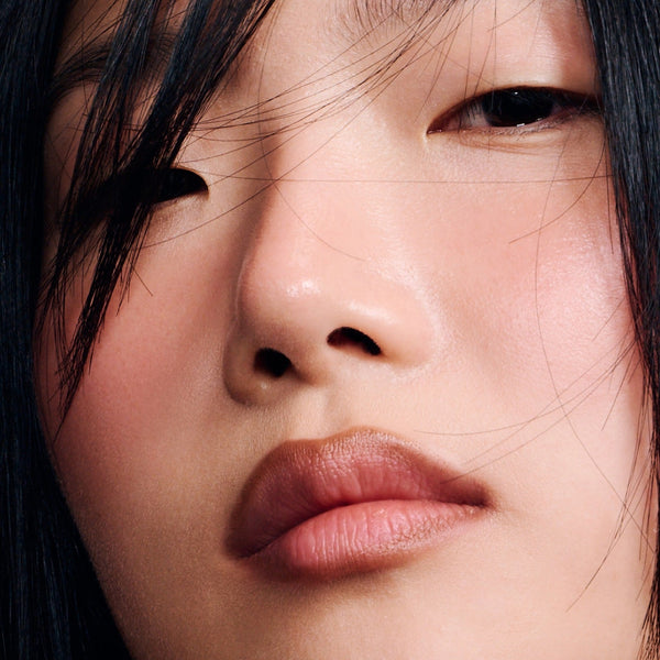 Peptide Lip Shape nijansa Balance na modelu